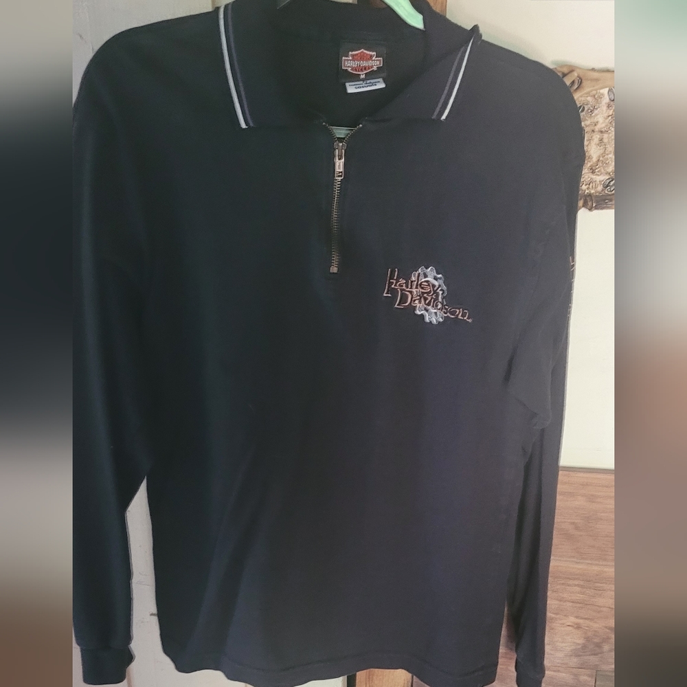 Harley Davidson Women's long sleeve shirt size medium